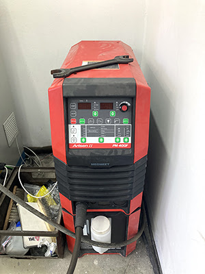 Робототехнический комплекс GSK RB08A3 (2019 | бу) со сварочным полуавтоматом и комплектующими