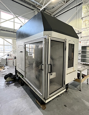 Haas Multigrind HT (2004 | бу) – 5-осевой шлифовальный центр с возможностью фрезерования