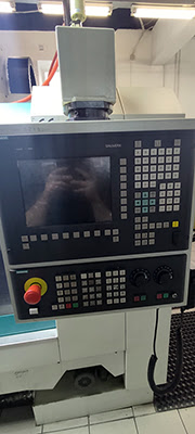 MCV110 (2008 | бу) - фрезерный станок с наклонно-поворотным столом
