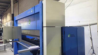 Finn-Power E100-3100 (2010 | бу) – электромеханический листогибочный пресс с ЧПУ